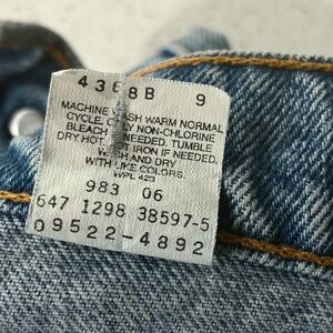 Vintage Y2K Levi’s 550 1998 Relaxed Fit Tapered Leg Blue Denim Jeans 16 WS